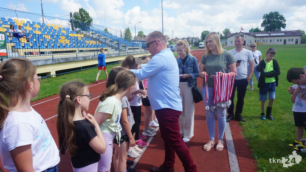 Mnóstwo zabawy i sportu na Dniu Dziecka w Radoszycach [fotorelacja]