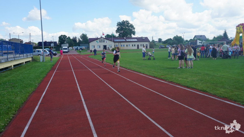 Mnóstwo zabawy i sportu na Dniu Dziecka w Radoszycach [fotorelacja]