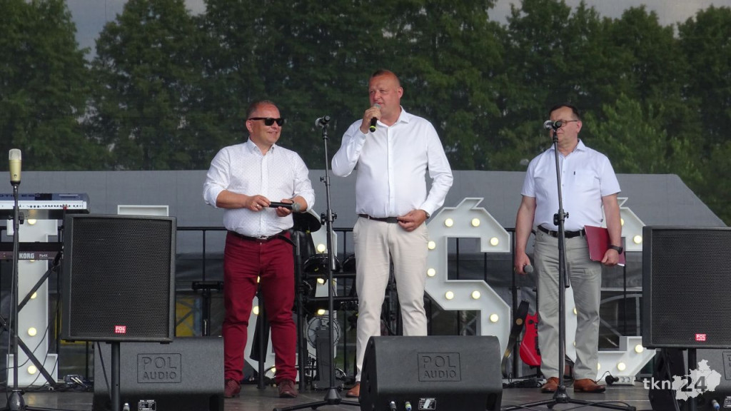 Zabawa z przytupem w Radoszycach w weselnym klimacie [wideo, zdjęcia]