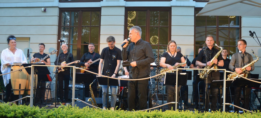 Big Band dał koncert wśród parkowych drzew [wideo, zdjęcia]