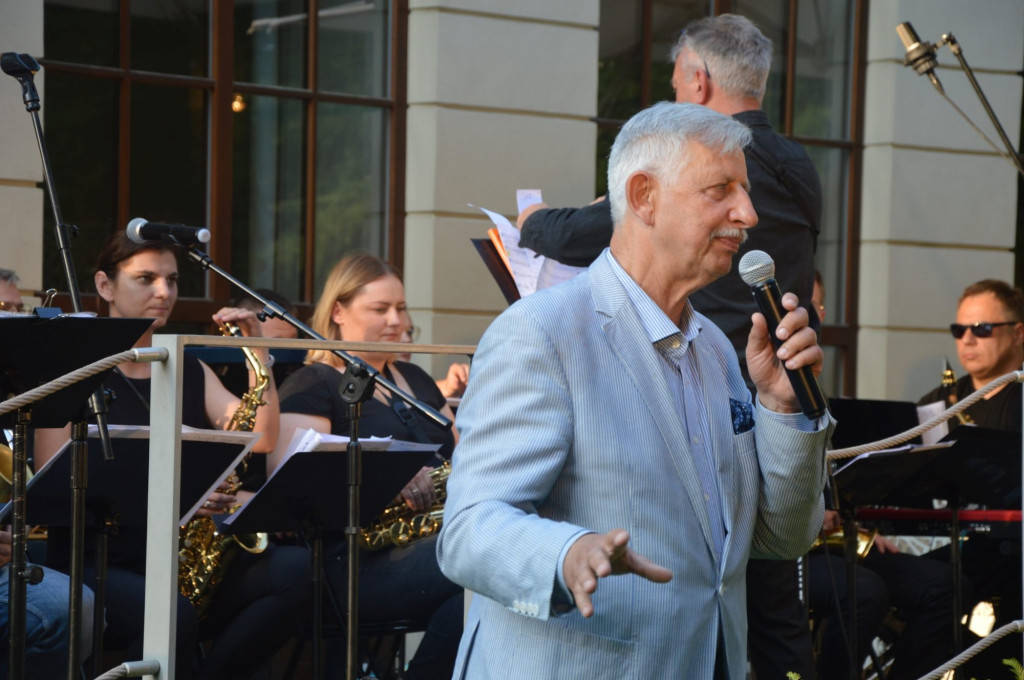 Big Band dał koncert wśród parkowych drzew [wideo, zdjęcia]
