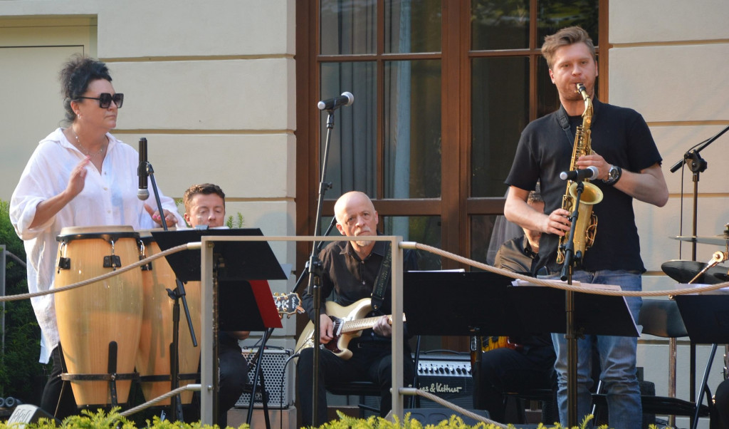 Big Band dał koncert wśród parkowych drzew [wideo, zdjęcia]