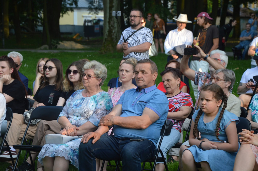 Big Band dał koncert wśród parkowych drzew [wideo, zdjęcia]