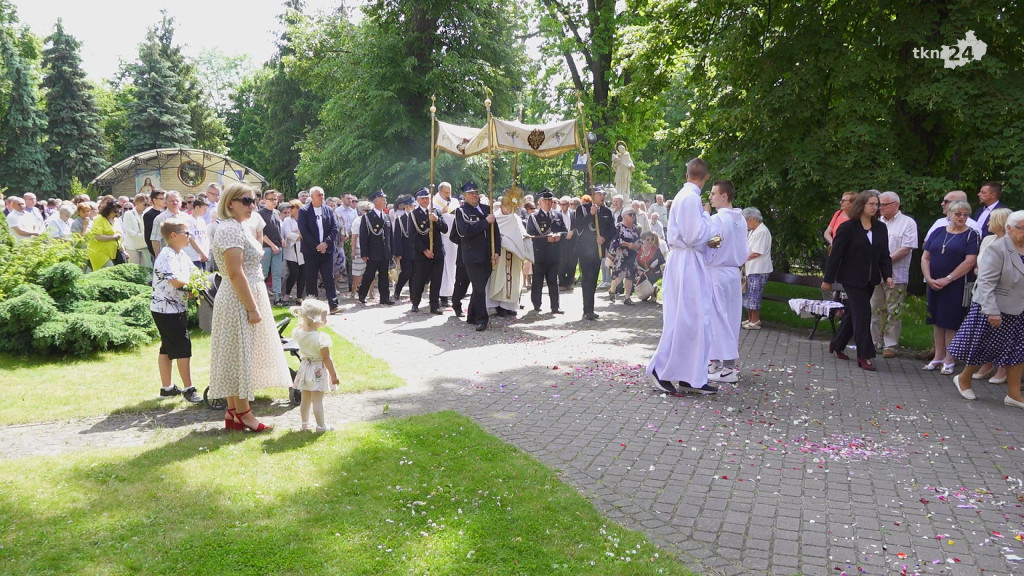 Wierni wzięli udział w uroczystości Bożego Ciała [wideo, zdjęcia]