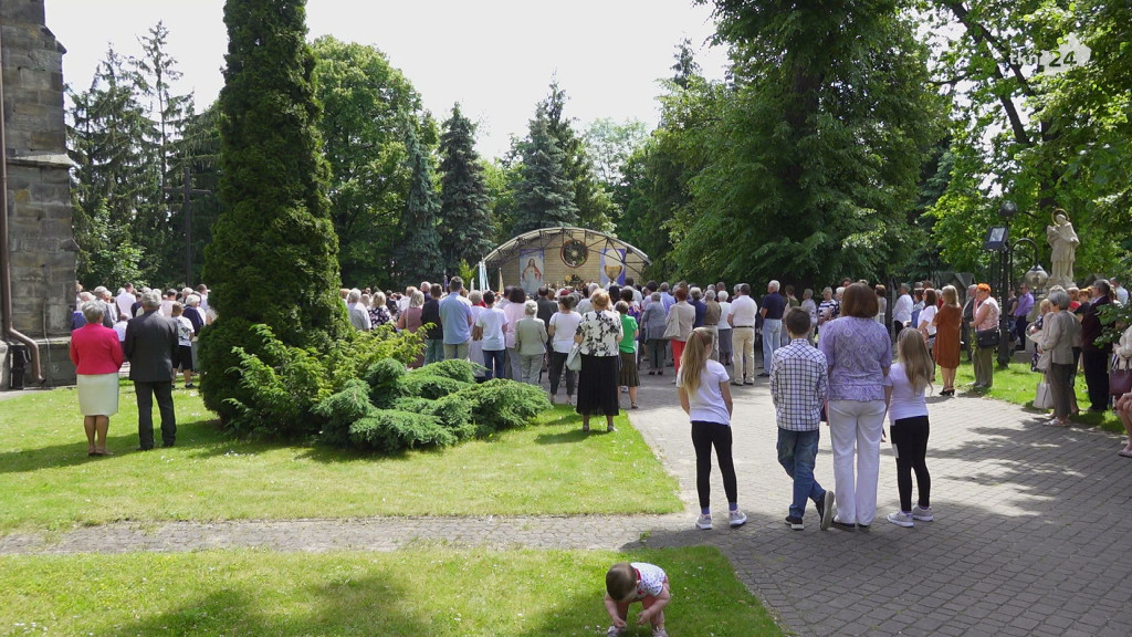 Wierni wzięli udział w uroczystości Bożego Ciała [wideo, zdjęcia]