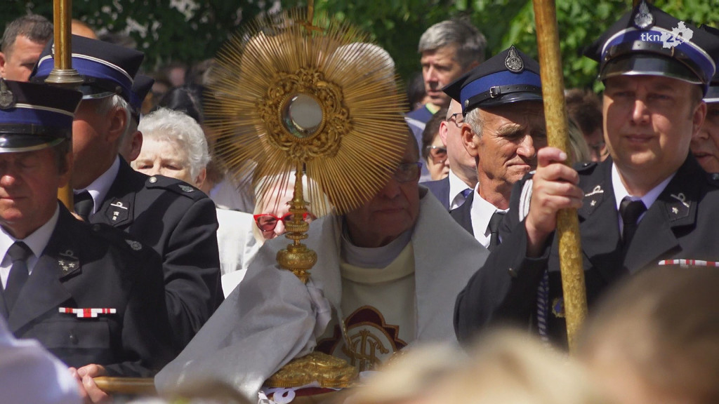 Wierni wzięli udział w uroczystości Bożego Ciała [wideo, zdjęcia]
