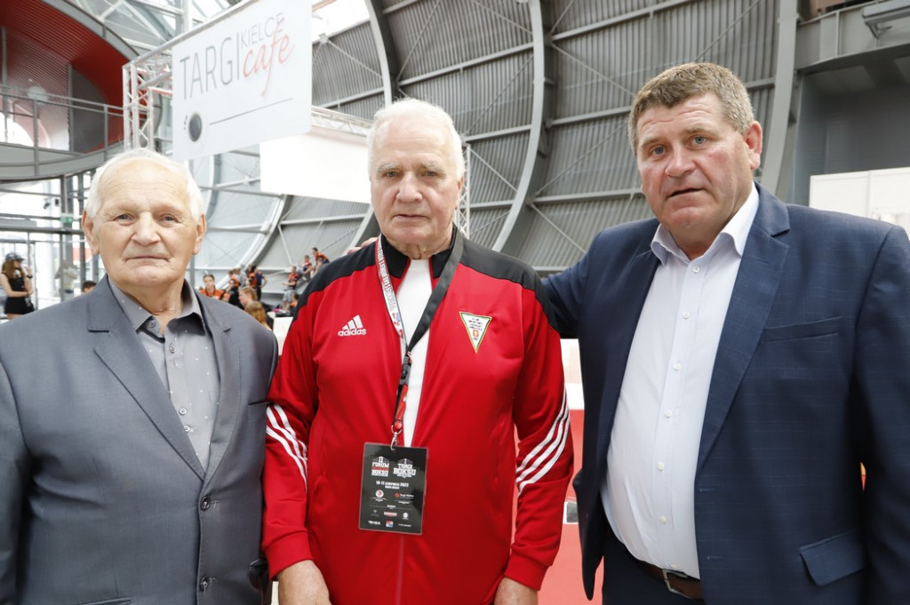 Mistrz boksu z Końskich Jerzy Plaskota uhonorowany podczas bokserskich targów [zdjęcia]