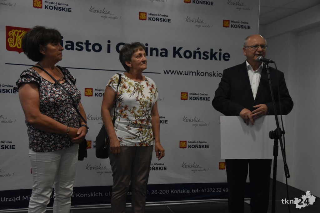 Wielki projekt rewitalizacji wsi koneckiej. Sołectwa otrzymały promesy! [wideo, zdjęcia]