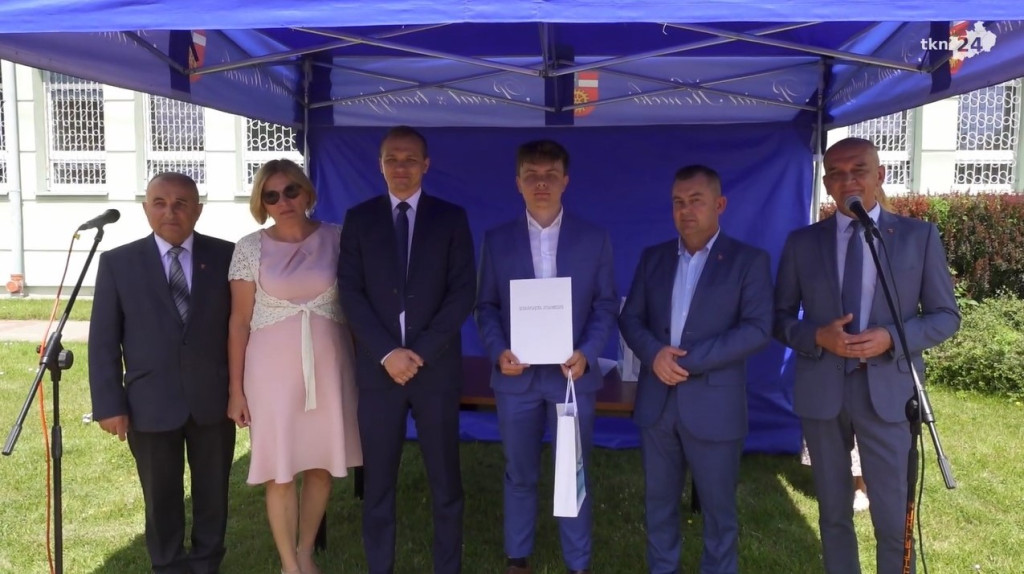Starosta nagrodził najlepszych uczniów! [wideo, zdjęcia]