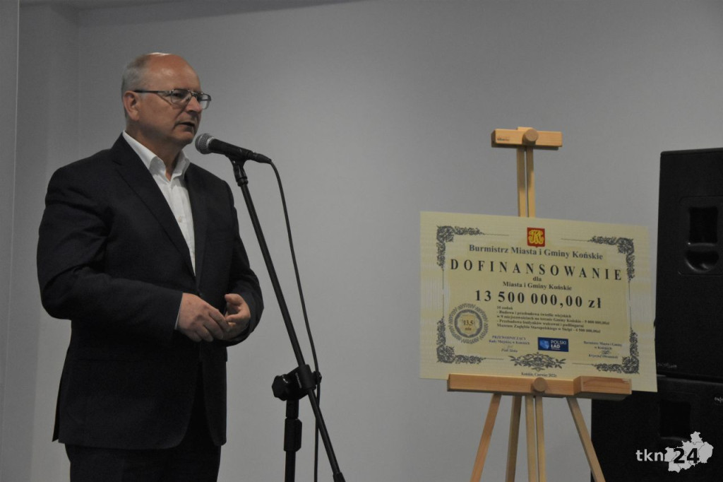 Wielki projekt rewitalizacji wsi koneckiej. Sołectwa otrzymały promesy! [wideo, zdjęcia]