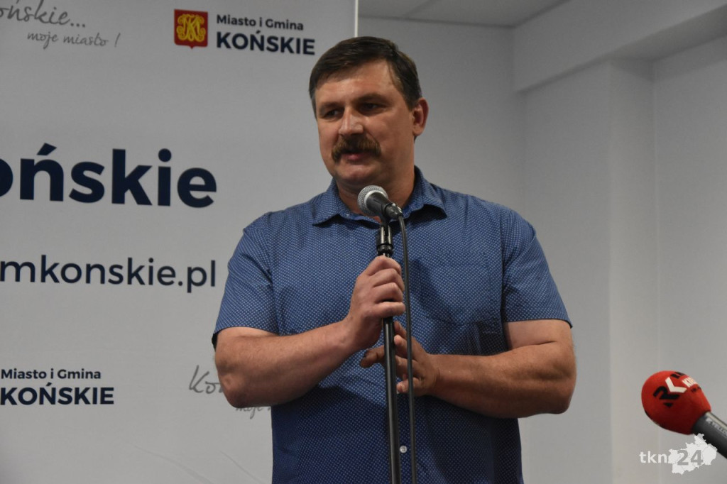 Wielki projekt rewitalizacji wsi koneckiej. Sołectwa otrzymały promesy! [wideo, zdjęcia]