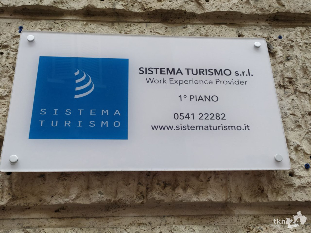`Tam nawet niebo jest inne`. ZSP 2 Końskie na Erasmusie [zdjęcia]