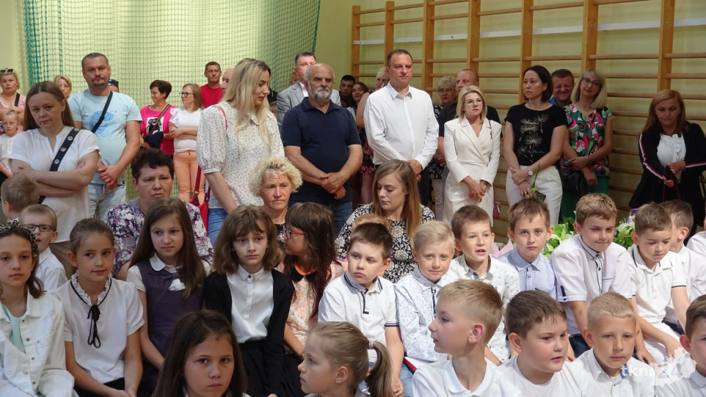 Koneccy uczniowie rozpoczynają wakacje  [wideo, zdjęcia]