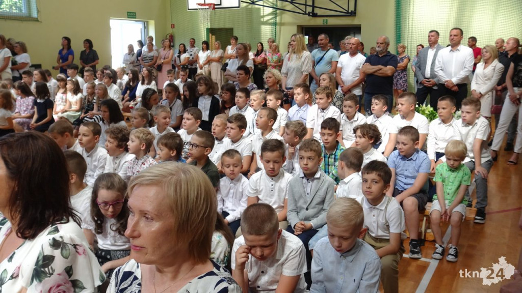 Koneccy uczniowie rozpoczynają wakacje  [wideo, zdjęcia]