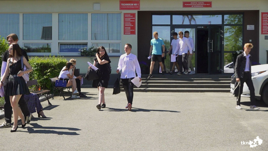 Koneccy uczniowie rozpoczynają wakacje  [wideo, zdjęcia]
