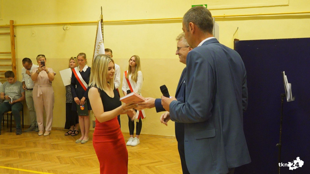Koneccy uczniowie rozpoczynają wakacje  [wideo, zdjęcia]