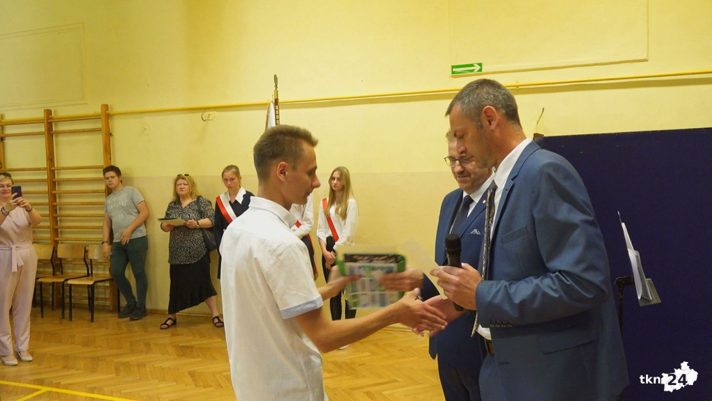 Koneccy uczniowie rozpoczynają wakacje  [wideo, zdjęcia]