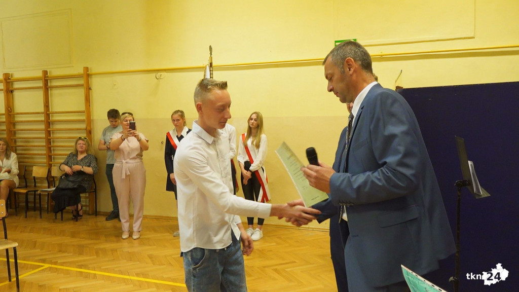 Koneccy uczniowie rozpoczynają wakacje  [wideo, zdjęcia]