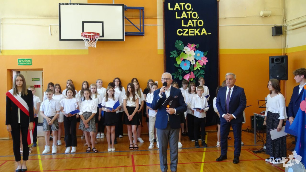 Koneccy uczniowie rozpoczynają wakacje  [wideo, zdjęcia]
