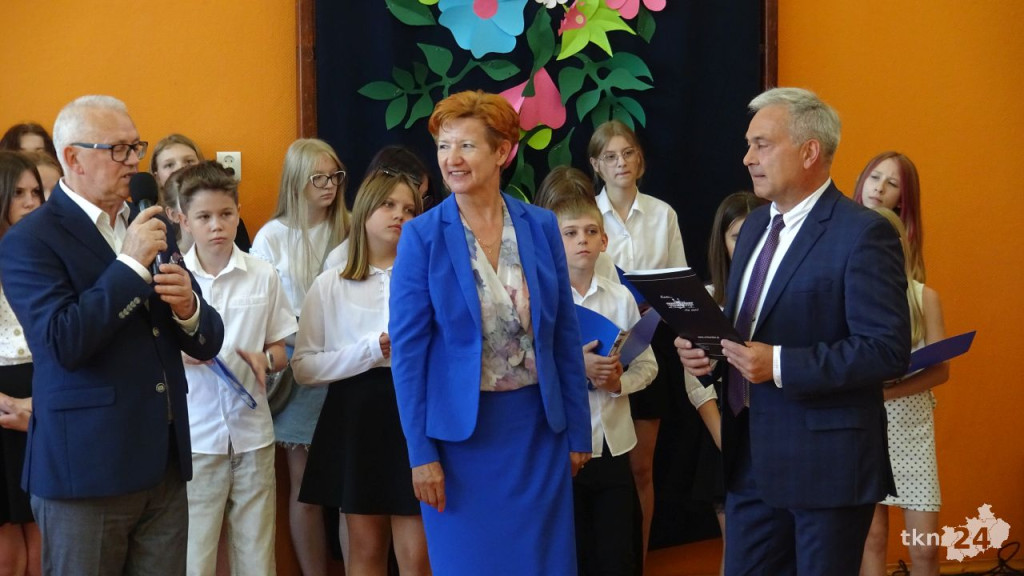 Koneccy uczniowie rozpoczynają wakacje  [wideo, zdjęcia]