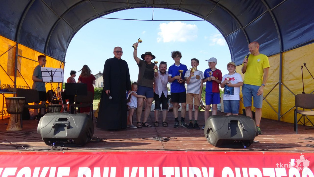 Wróciły KDKCH! Festyn parafialny znów z dużym zainteresowaniem [wideo, zdjęcia]