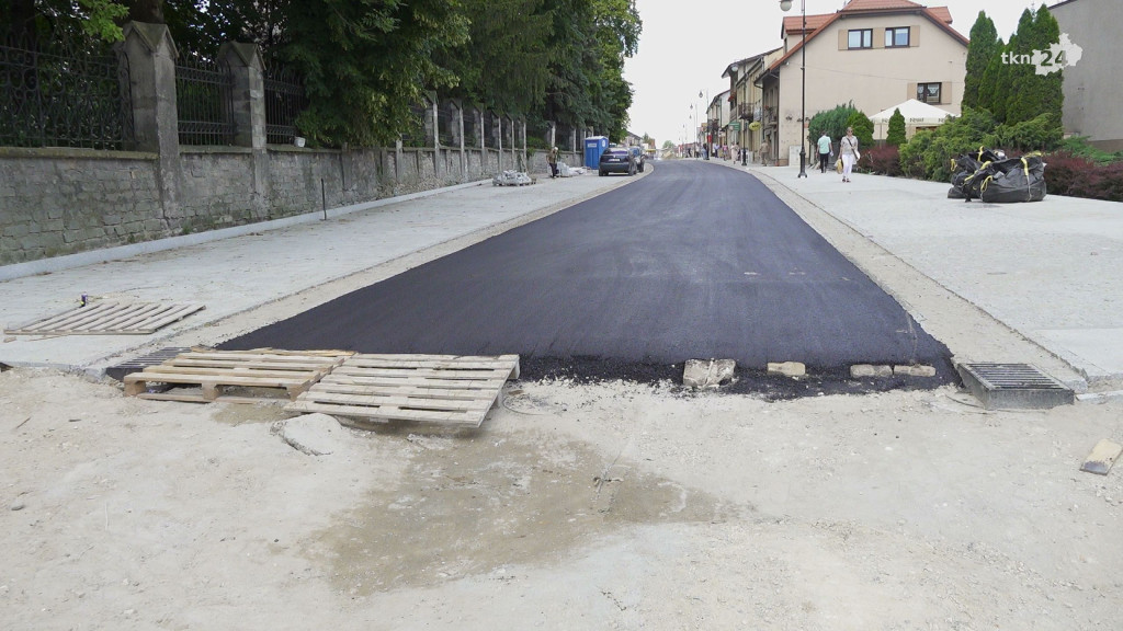 Remont ulic w centrum Końskich zbliża się do końca! Trwają ostatnie prace [wideo, zdjęcia]