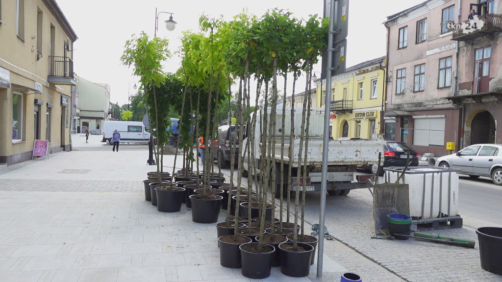 Remont ulic w centrum Końskich zbliża się do końca! Trwają ostatnie prace [wideo, zdjęcia]
