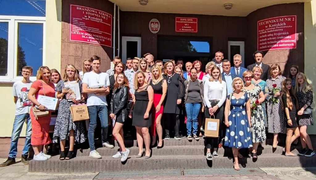 Koniec roku szkolnego szkół średnich w powiecie koneckim [zdjęcia]