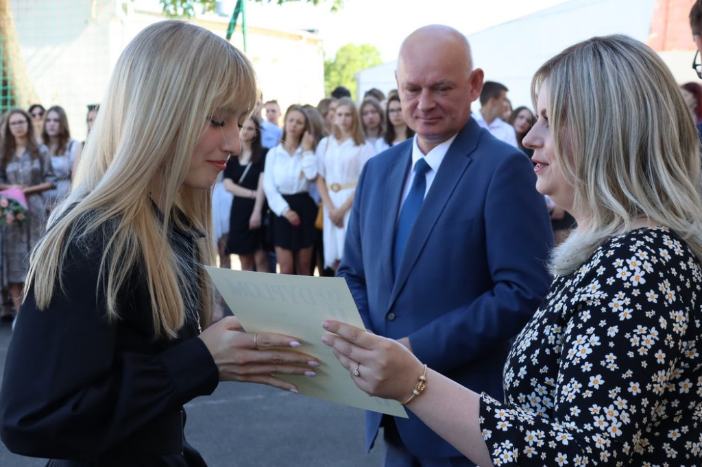 Koniec roku szkolnego szkół średnich w powiecie koneckim [zdjęcia]