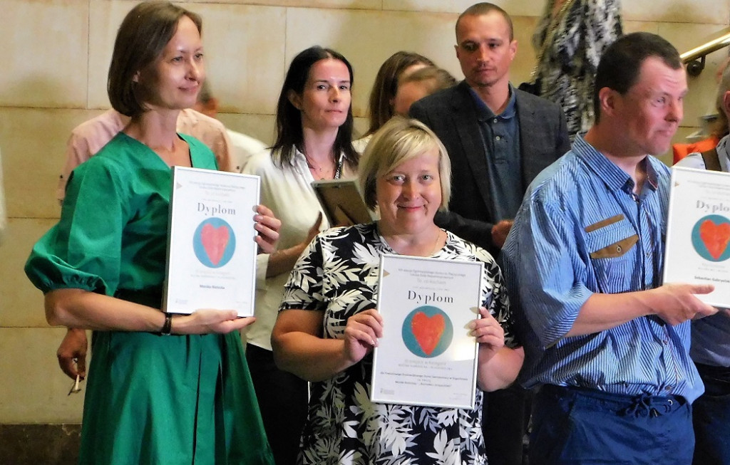 Monika Bielecka laureatką konkursu `Sztuka osób niepełnosprawnych` [zdjęcia]