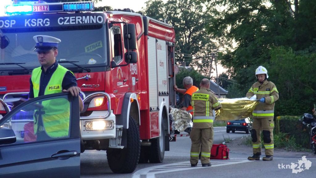 Wypadek motocykla w Czermnie. Dwie osoby poszkodowane [zdjęcia]