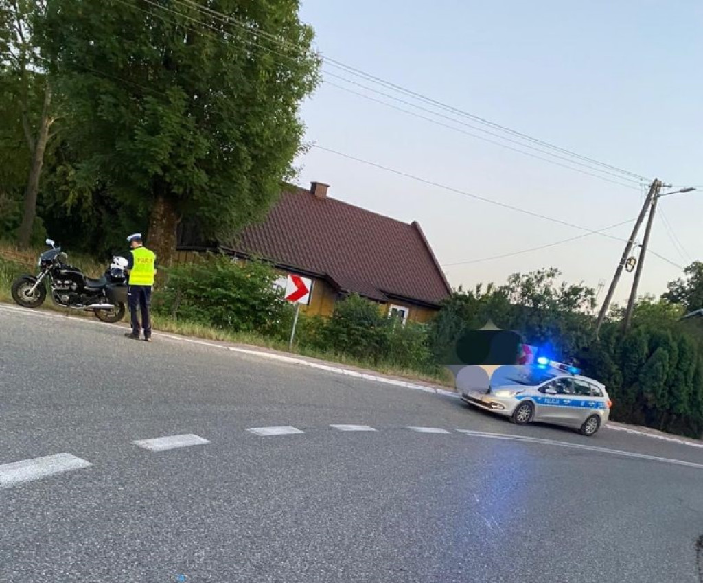 Wypadek motocykla w Czermnie. Dwie osoby poszkodowane [zdjęcia]