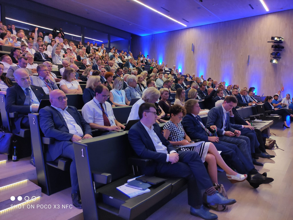 Końskie na Światowym Forum Miejskim. Samorząd z `Planem dla miast`