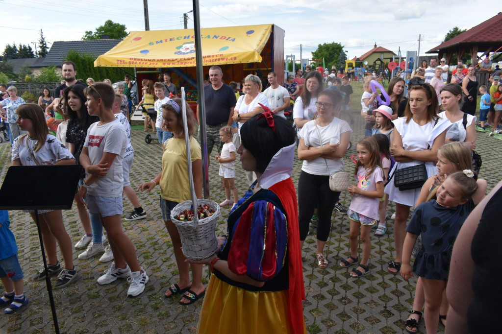Rodzinna zabawa podczas pikniku w Rogowie [zdjęcia]