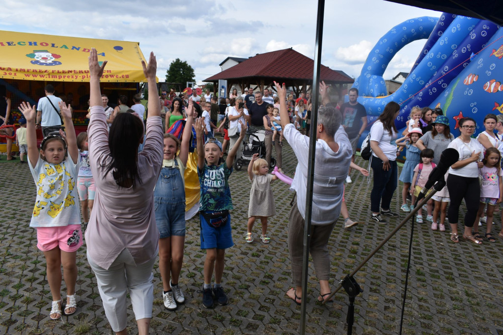 Rodzinna zabawa podczas pikniku w Rogowie [zdjęcia]
