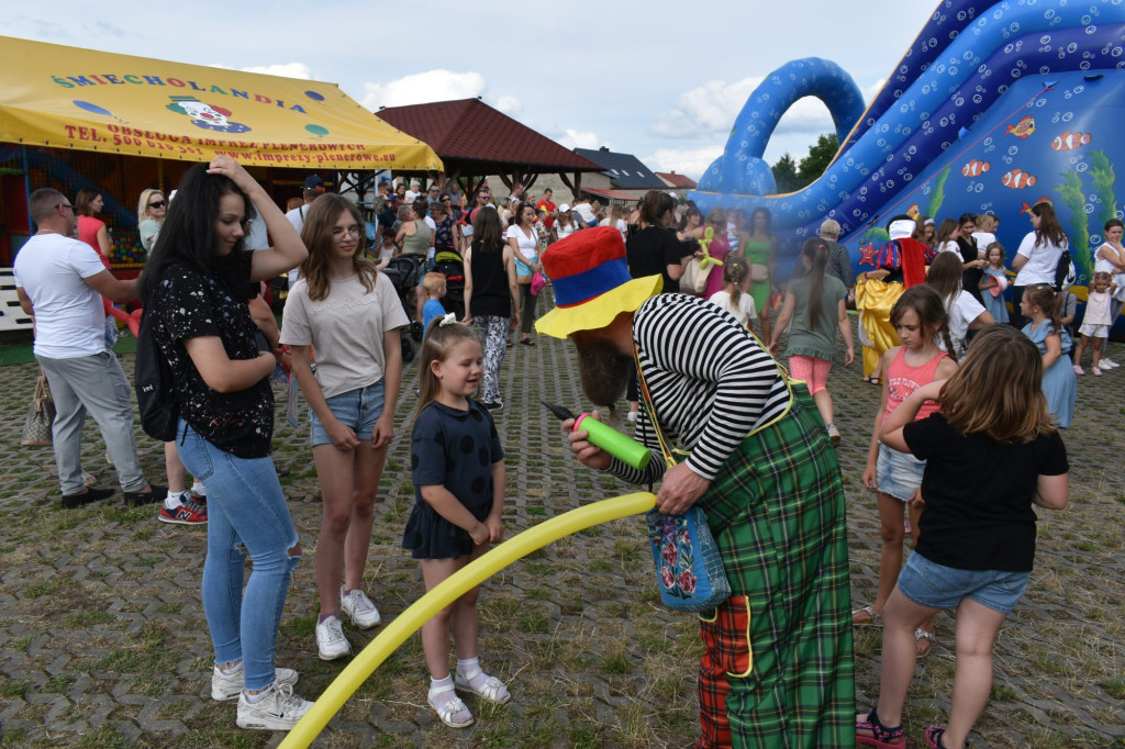 Rodzinna zabawa podczas pikniku w Rogowie [zdjęcia]