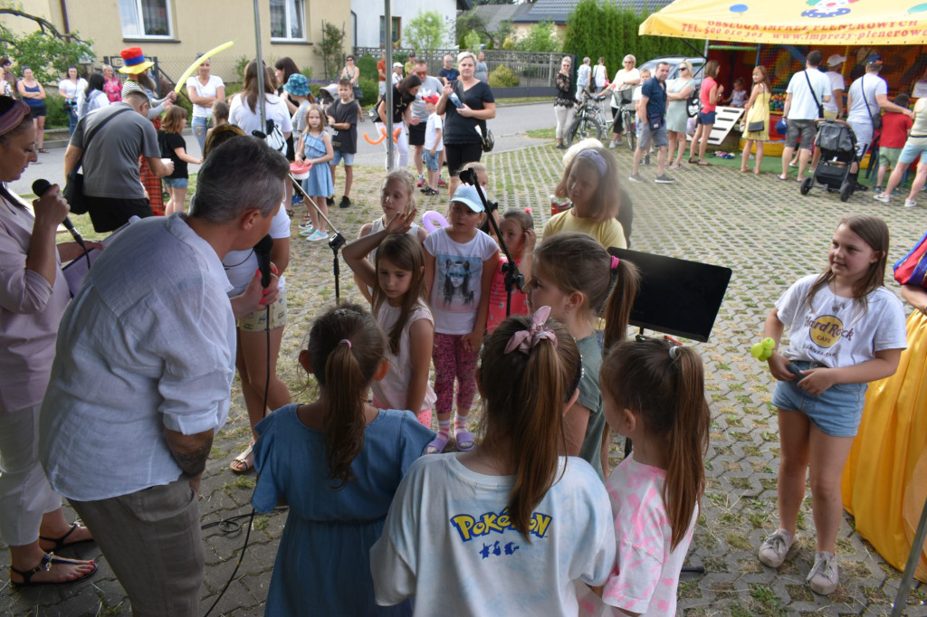 Rodzinna zabawa podczas pikniku w Rogowie [zdjęcia]