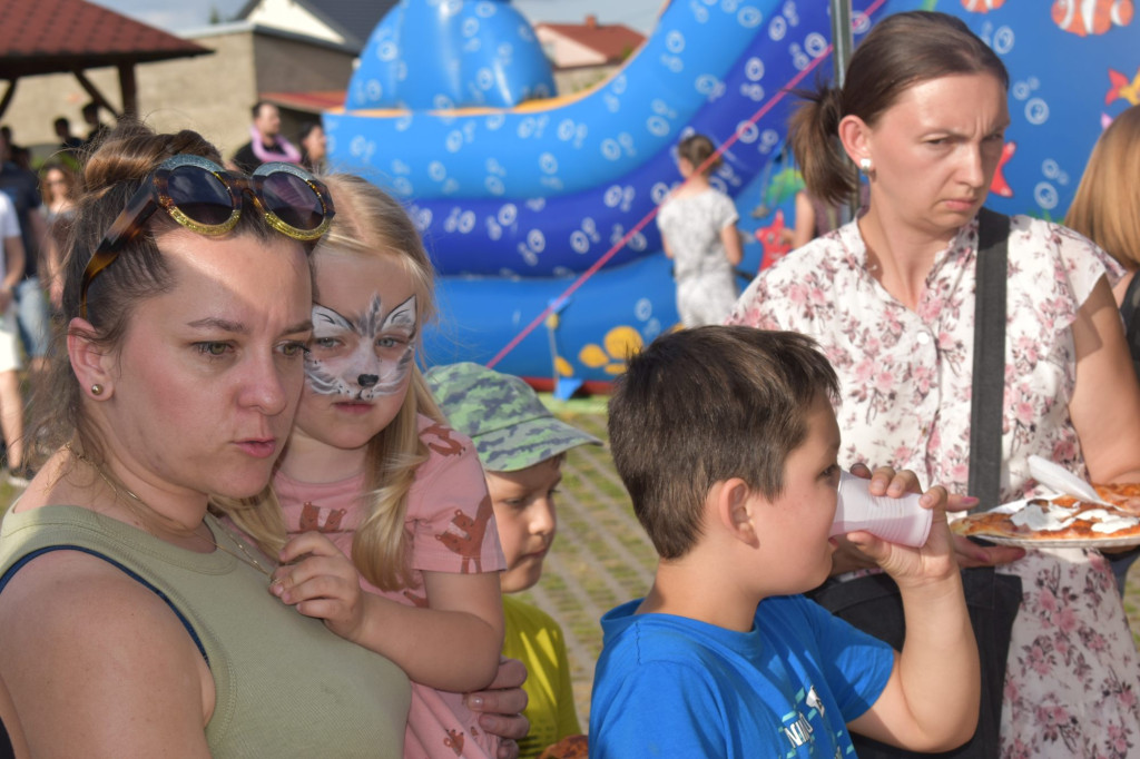 Rodzinna zabawa podczas pikniku w Rogowie [zdjęcia]