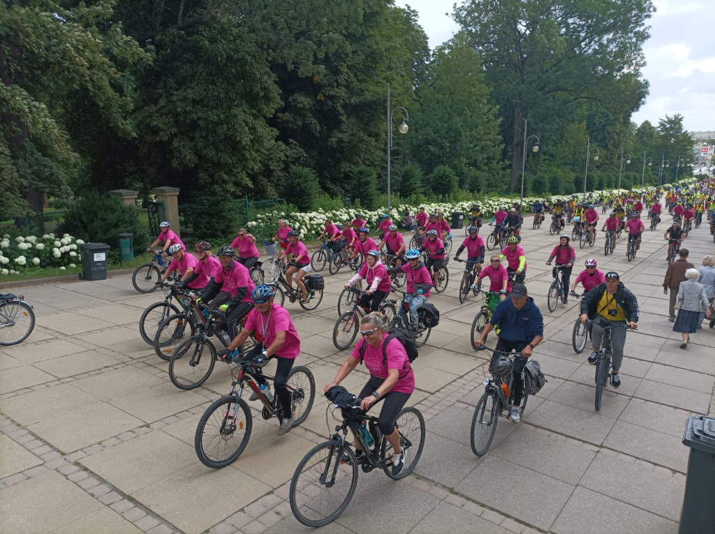 Rowerowa pielgrzymka z Modliszewic dotarła do Jasnej Góry [zdjęcia]