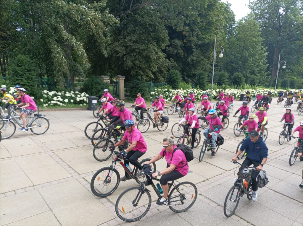 Rowerowa pielgrzymka z Modliszewic dotarła do Jasnej Góry [zdjęcia]