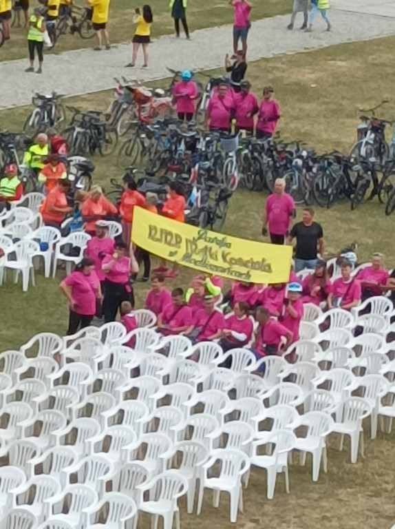 Rowerowa pielgrzymka z Modliszewic dotarła do Jasnej Góry [zdjęcia]