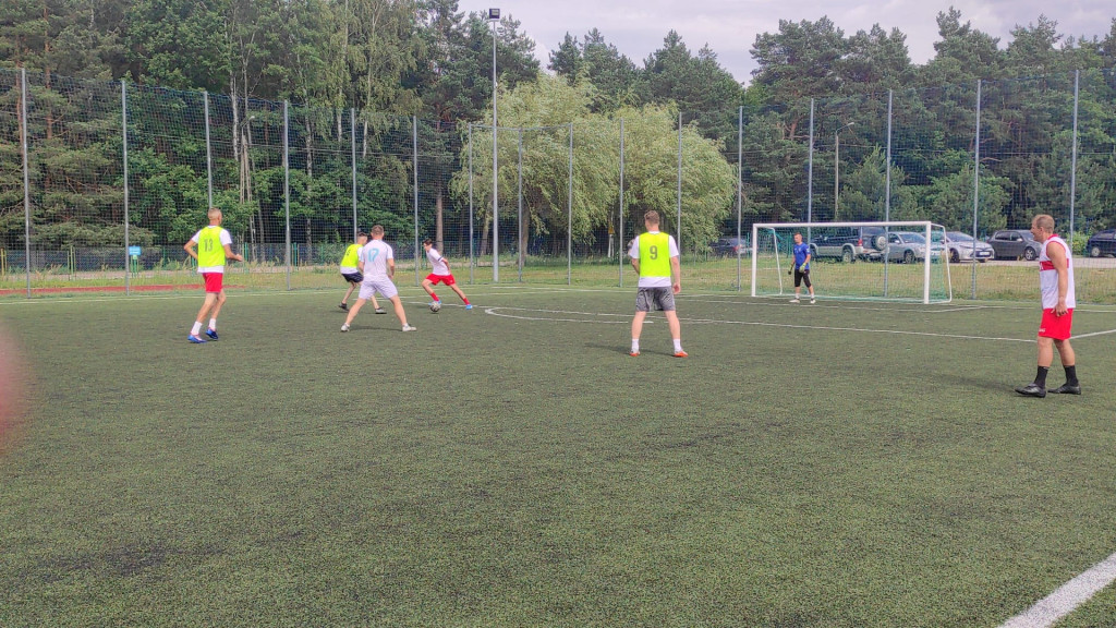 Powróciła Miejska Liga Futsalu w Stąporkowie [zdjęcia]