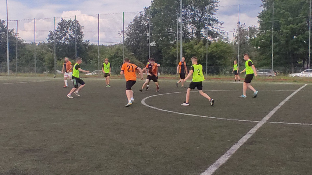 Powróciła Miejska Liga Futsalu w Stąporkowie [zdjęcia]
