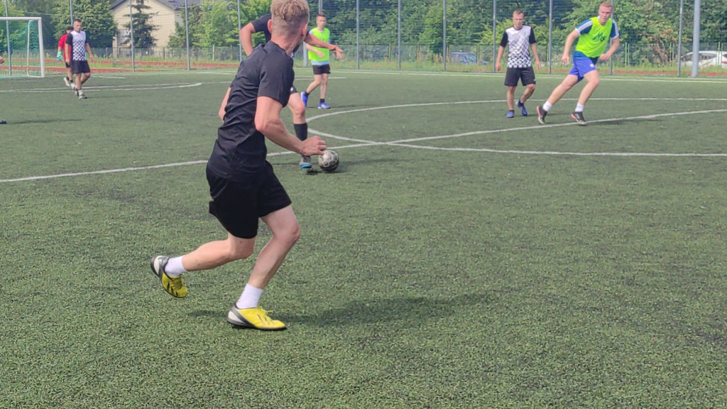 Powróciła Miejska Liga Futsalu w Stąporkowie [zdjęcia]