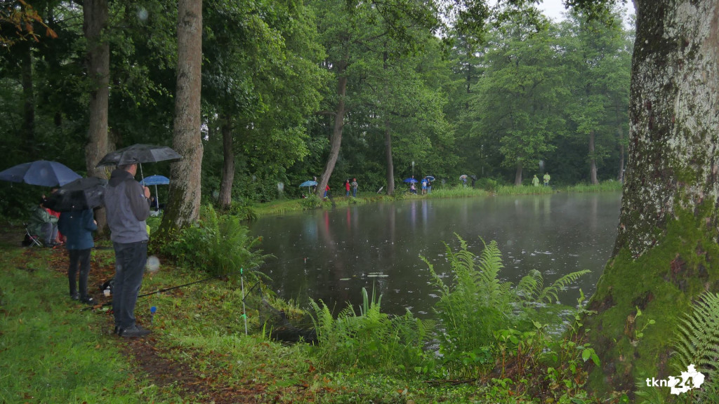 Wędkarskie wakacje dla dzieci zainicjowano w Baryczy [fotorelacja]