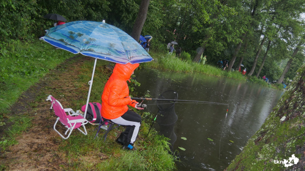 Wędkarskie wakacje dla dzieci zainicjowano w Baryczy [fotorelacja]