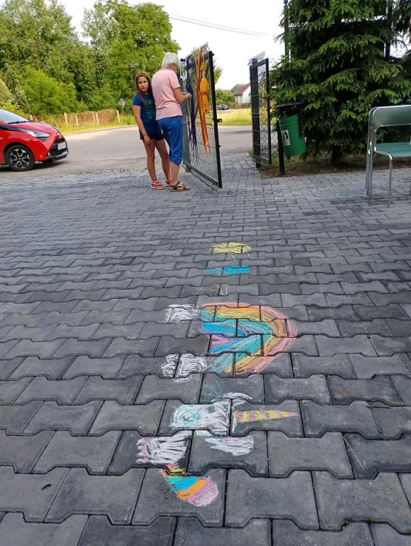 Makramowe `ploteczki` w gminie Stąporków [zdjęcia]