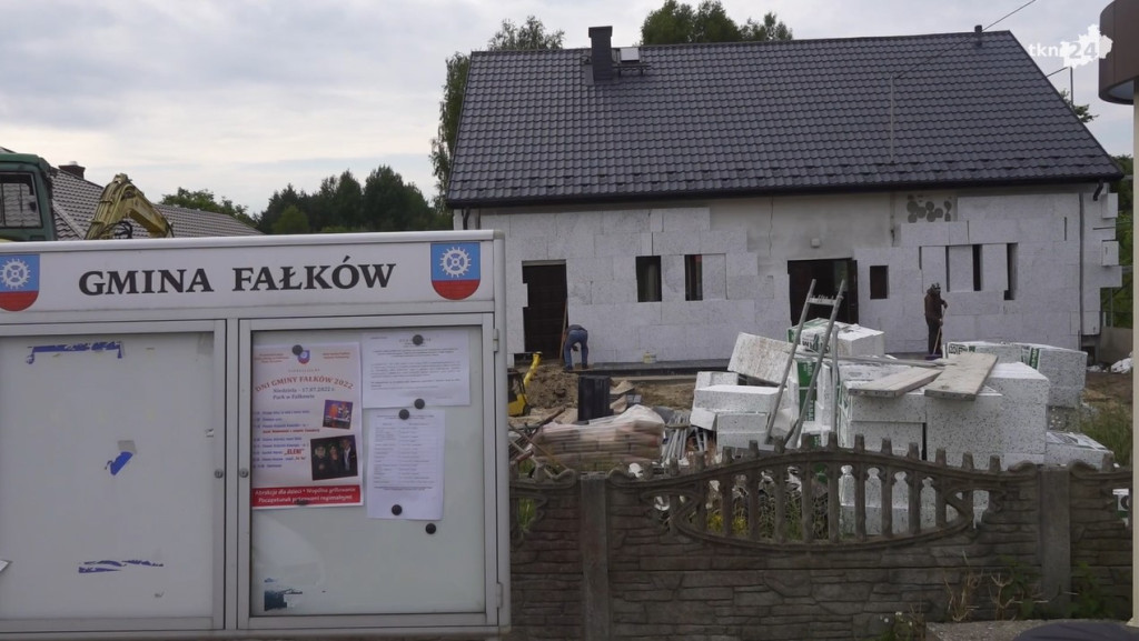 Fałków: Trwa wielki projekt termomodernizacyjny [wideo, zdjęcia]