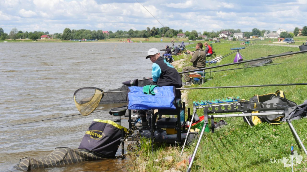 Wędkowanie o puchar Starosty Koneckiego [Zdjęcia]
