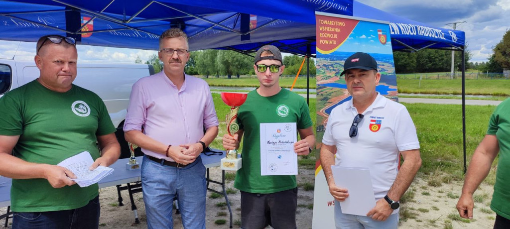 Wędkowanie o puchar Starosty Koneckiego [Zdjęcia]